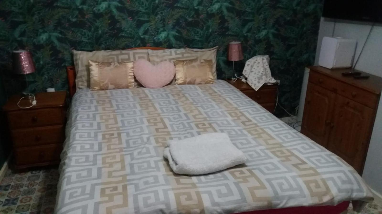 Spacious Double Room Located Within Walking Distance To Seaside And Town 도버 외부 사진