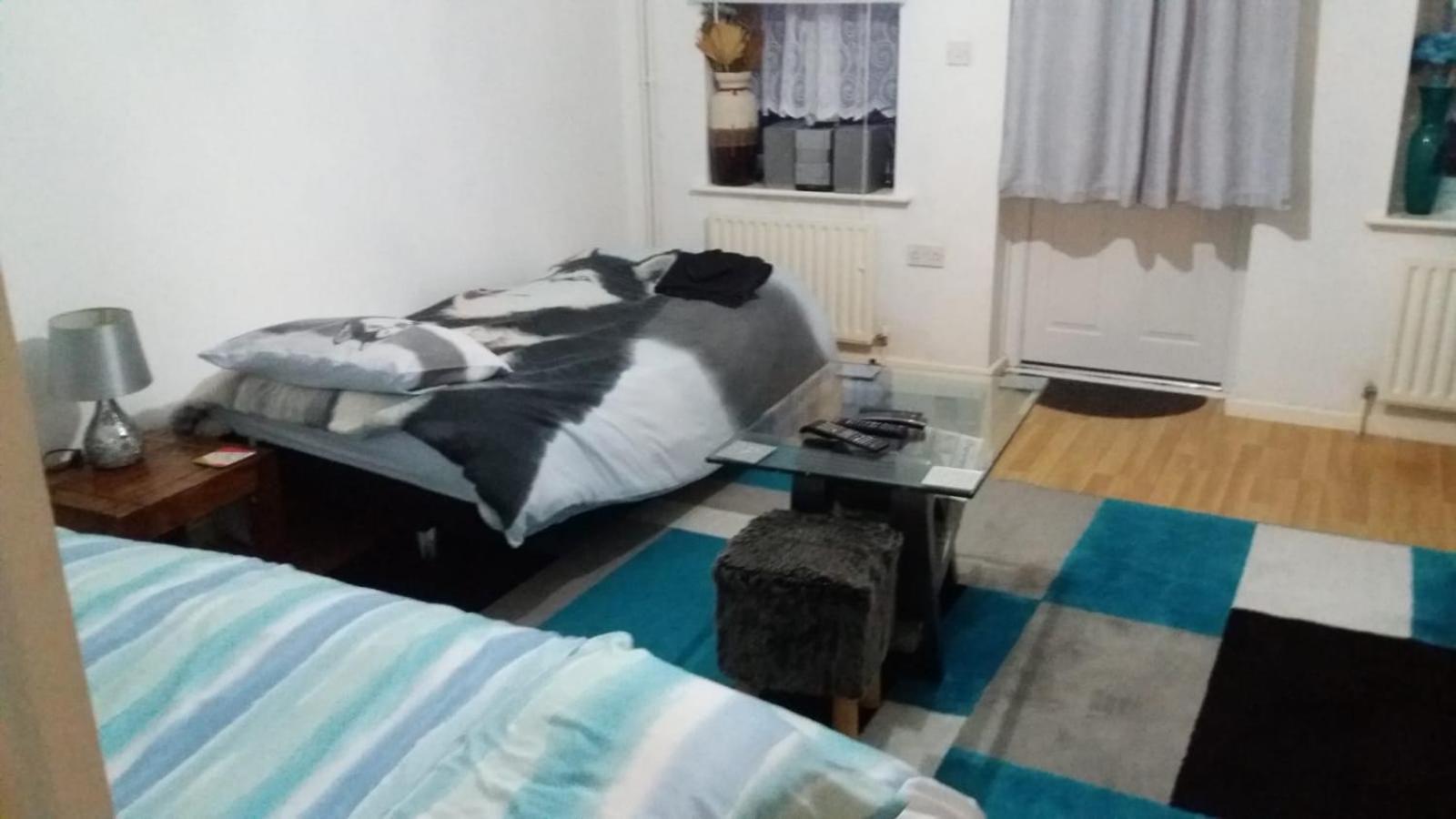 Spacious Double Room Located Within Walking Distance To Seaside And Town 도버 외부 사진